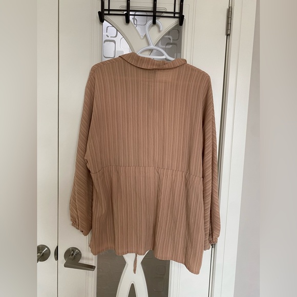 Top - Picture 6 of 7